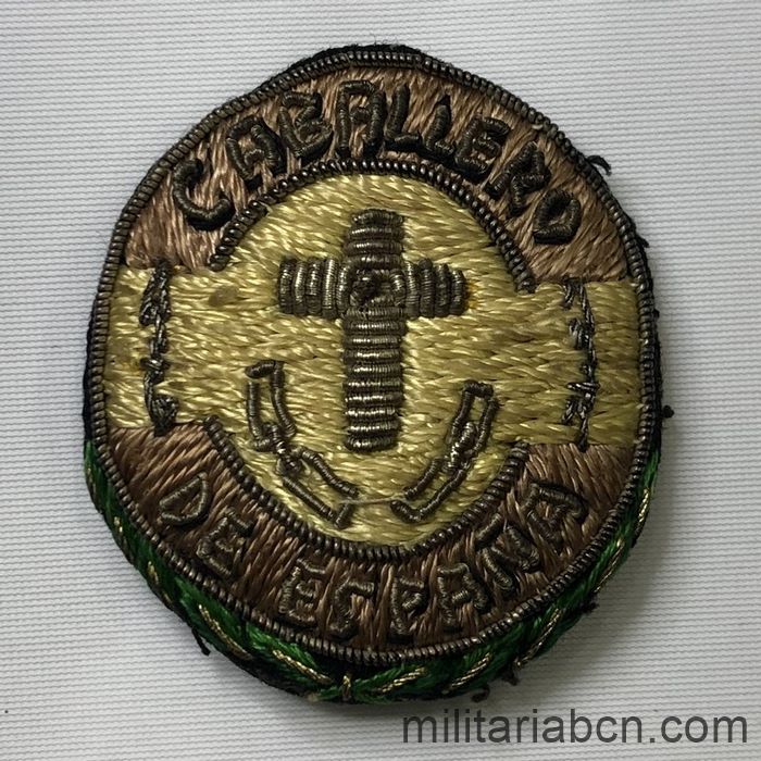 Insignia de pecho de la medalla de Caballero Cautivo