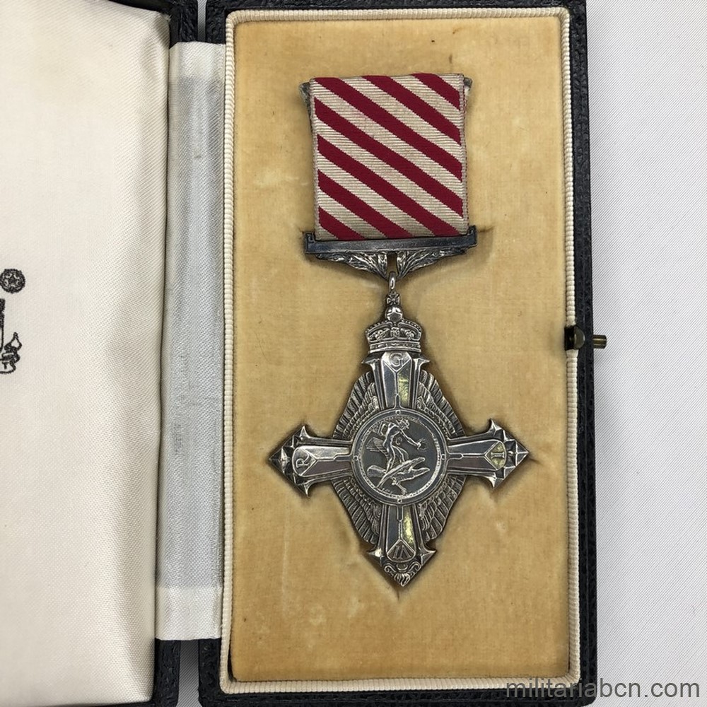 Reino Unido. Air Force Cross (AFC) de 1945. Con caja