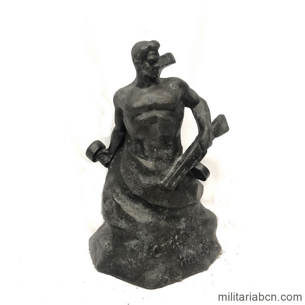 URSS. Figura «Estar de Pie hasta la Muerte» del conjunto de Mamayev Kurgan, 1970s