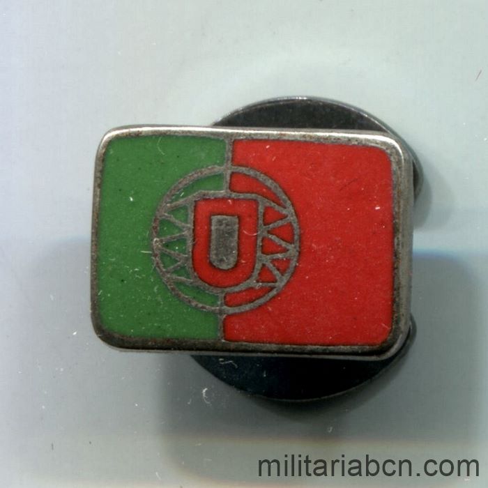 Insignia de solapa con la bandera de Portugal. Con botón. Países aliados de la Guerra Civil.