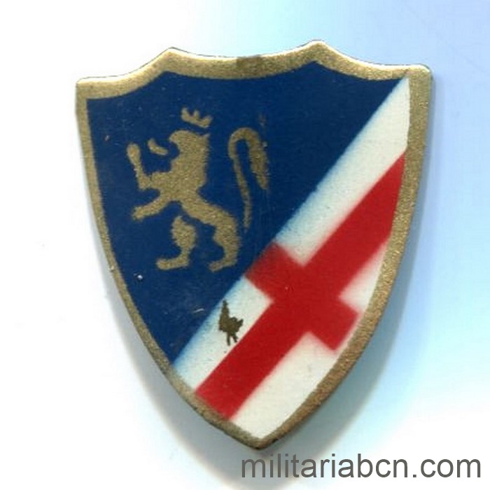 Insignia de solapa Cuerpo de Ejército de Aragón. Pintada. Fabricada por Laco. Guerra Civil Española.