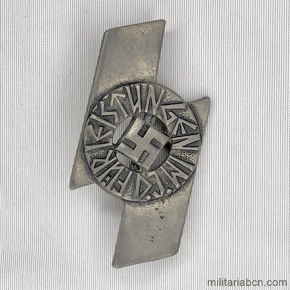 Alemania III Reich. Título deportivo de las Deutsches Jugend. Versión plata.  Marcado RZM M1/120