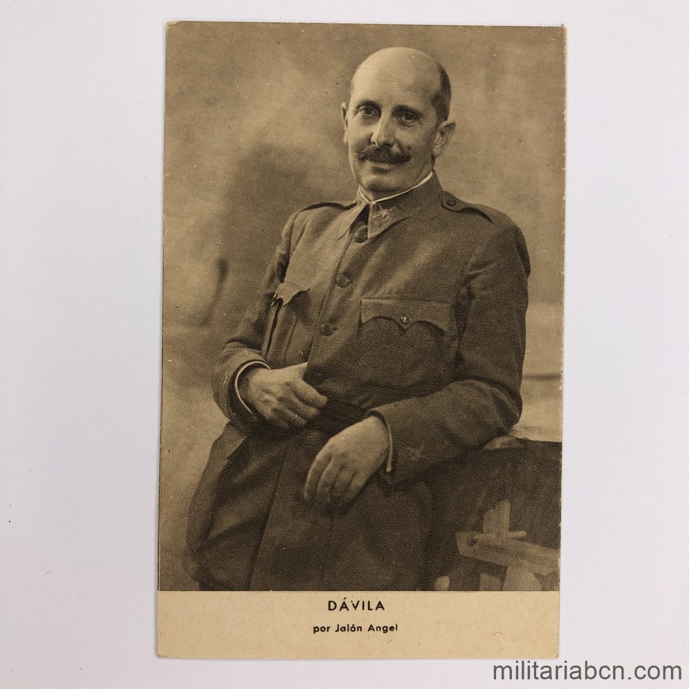 Postal con la fotografía del General Dávila. Fotografía Jalón Angel. 1939