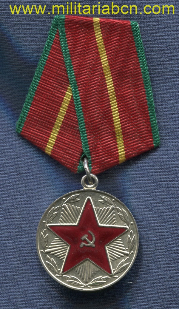 URSS. Medalla de Servicio Irreprochable en el Departamento de Bomberos. 1a Clase, 20 años.