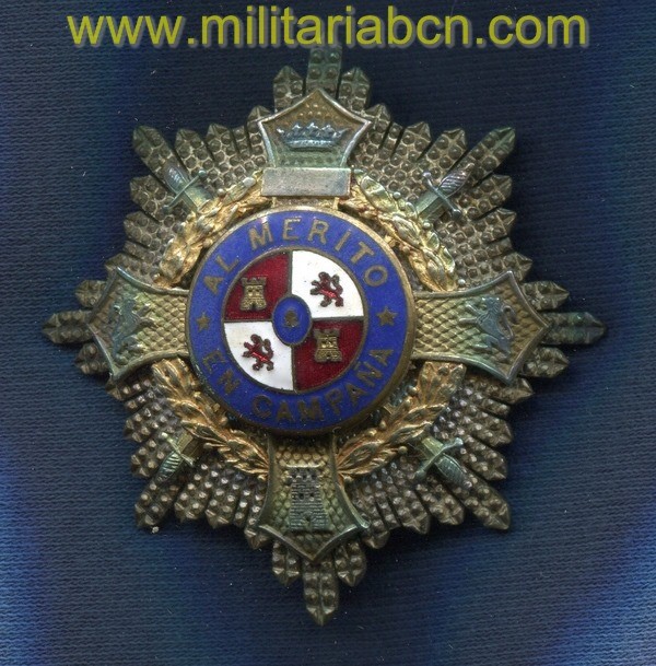 España. Placa de la Cruz de Guerra. Mérito en Campaña.   Guerra Civil