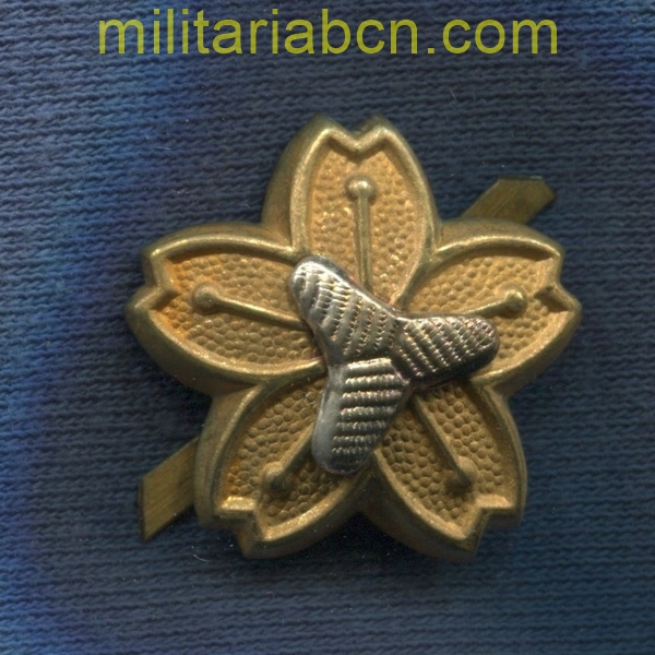 Japón. Insignia de gorra de bomberos. 2ª Guerra Mundial.