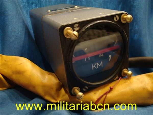 Instrumento de Control de un blindado de la URSS Unión Soviética. Posterior a la 2ª Guerra Mundial.