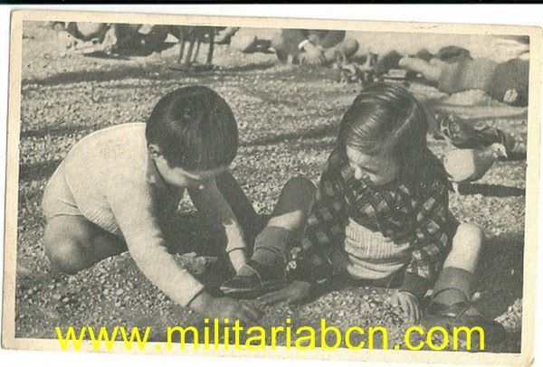 Guerra Civil Española.   Postal.   Republicana.   Ajut Infantil de Reraguarda.