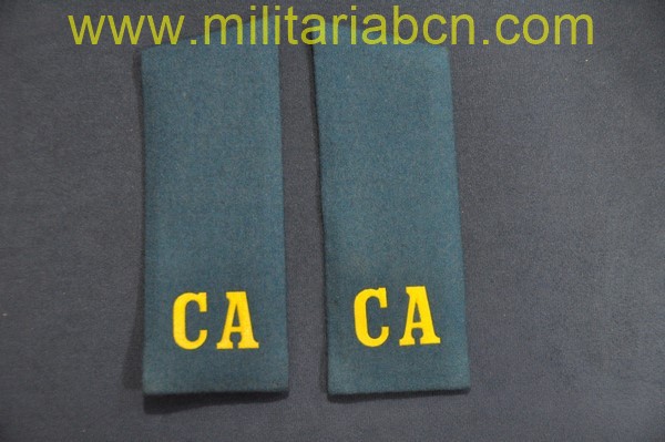 URSS. Unión Soviética. Hombreras de Soldado de Aviación y Paracaidista. Uniforme de servicio.