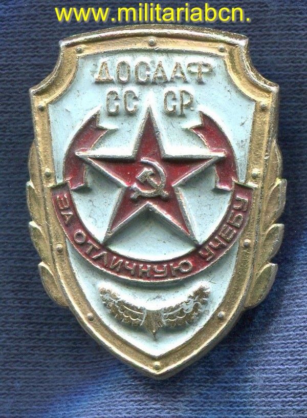 Insignia del DOSAAF
