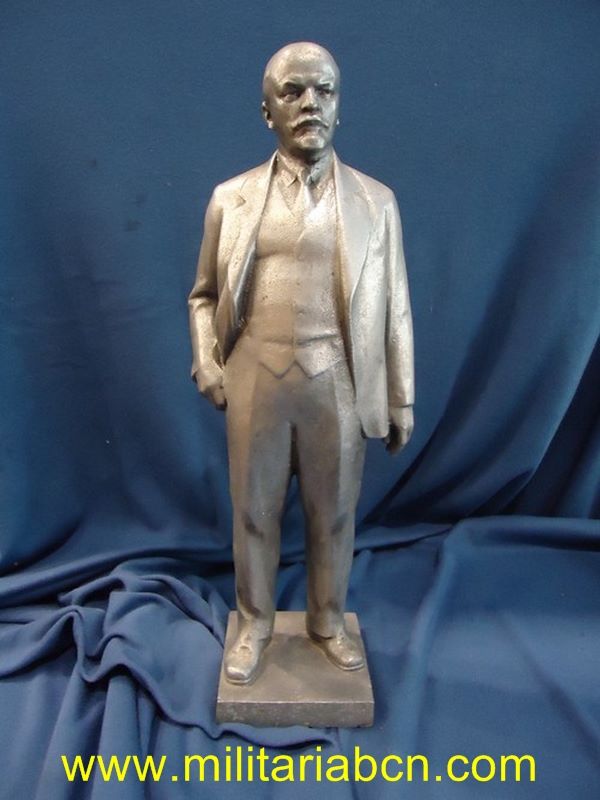 URSS Unión Soviética. Figura de Lenin.  Siluminio 36 cm. de alto.