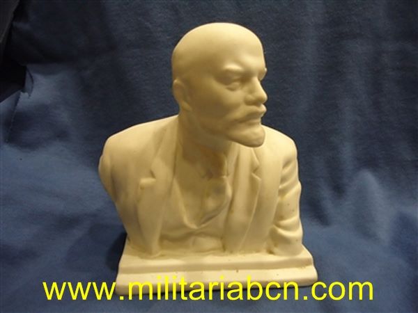 Busto Lenin. Porcelana. 16 cm. alto.