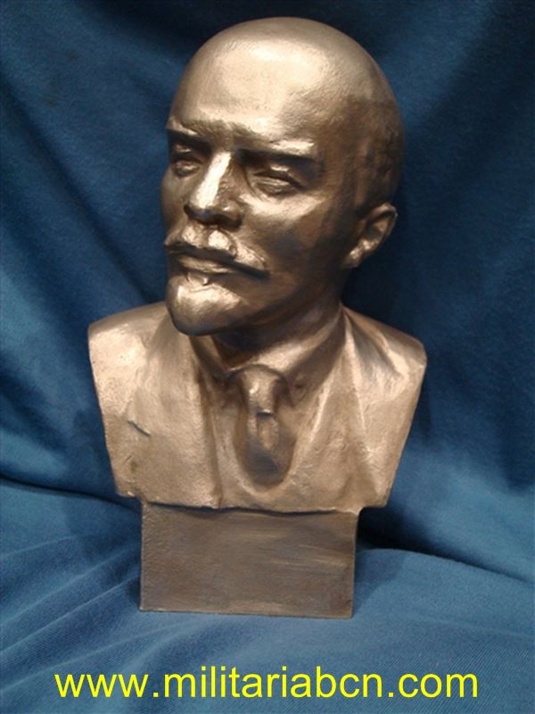 URSS. Unión Soviética. Busto de Lenin en metal. 24 cm.