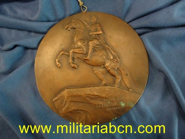 URSS Unión Soviética.  Placa con la representación del monumento al Zar Pedro I en Leningrado. 175mm