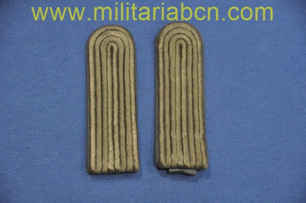 DDR. República Democrática Alemana. Hombreras de camuflaje de Oficial de la Volksarmee.
