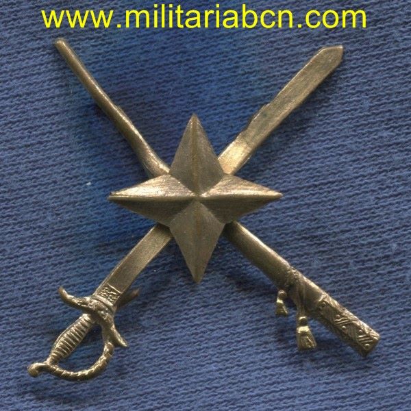 Insignia de cuello o gorra de General de Brigada o División.    Epoca Guerra Civil.  30 x 30 mm.
