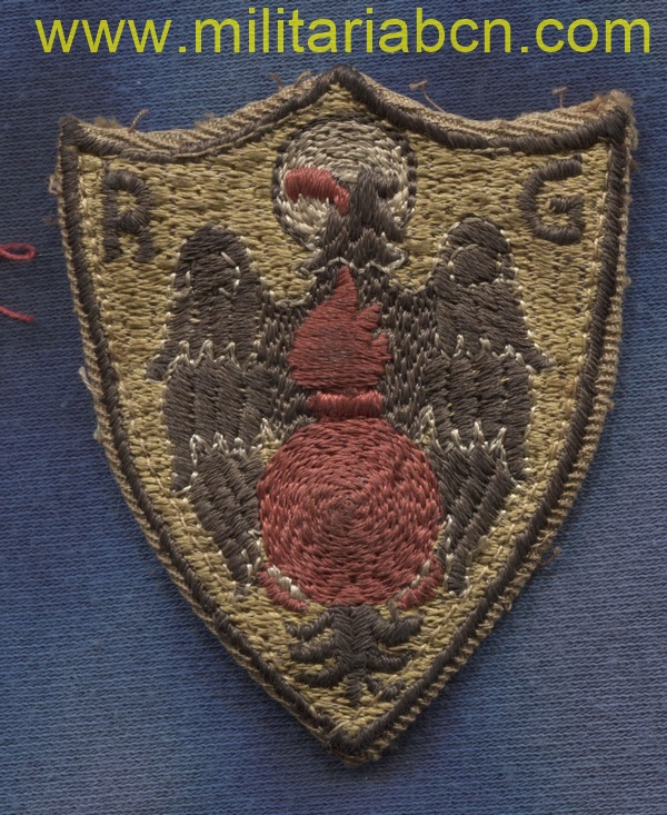 Parche de brazo bordado para Oficiales de la Reserva General de Artillería. Guerra Civil Española.